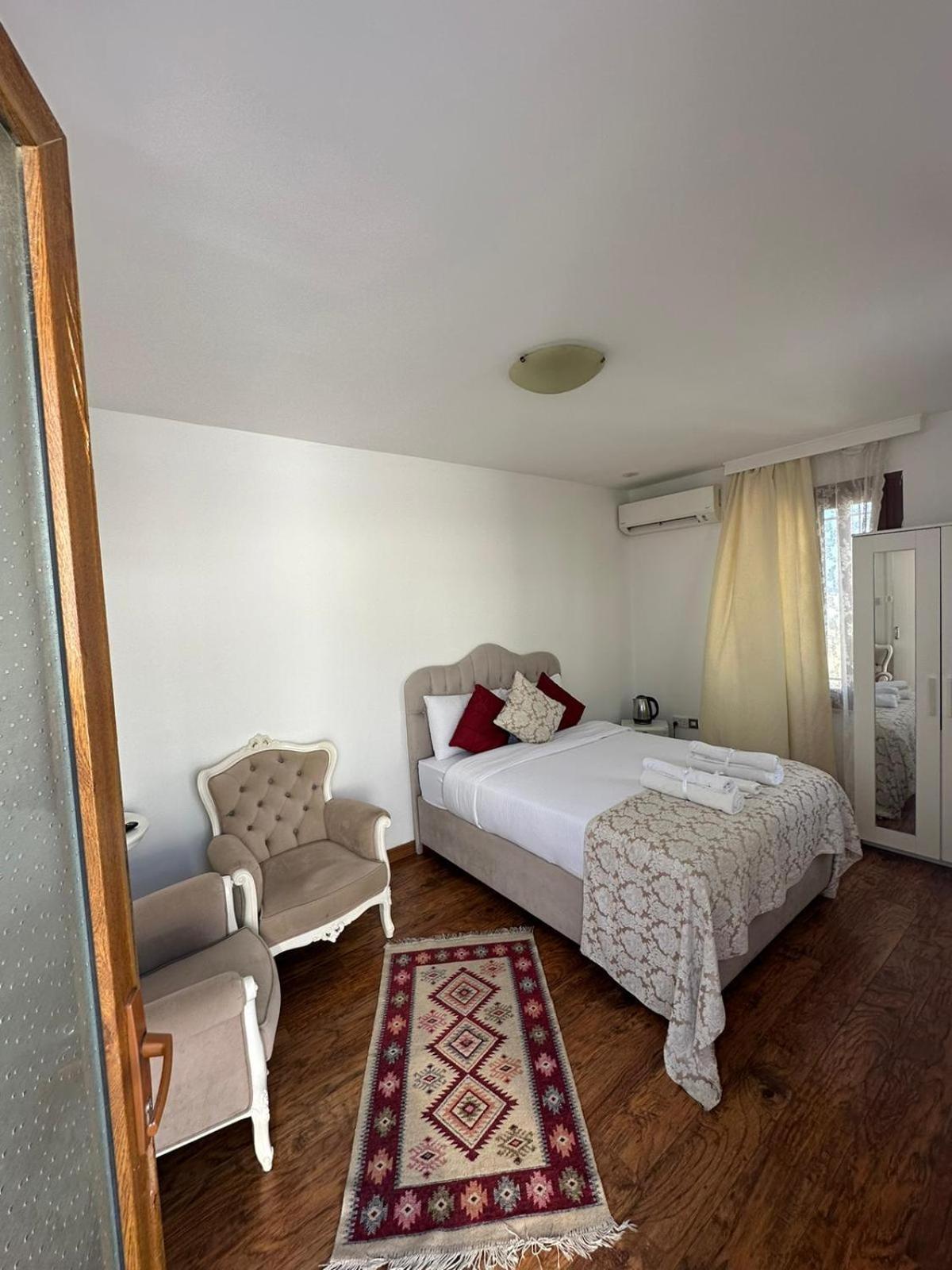 Lord'S Residence Boutique Hotel Kyrenia  Exterior foto