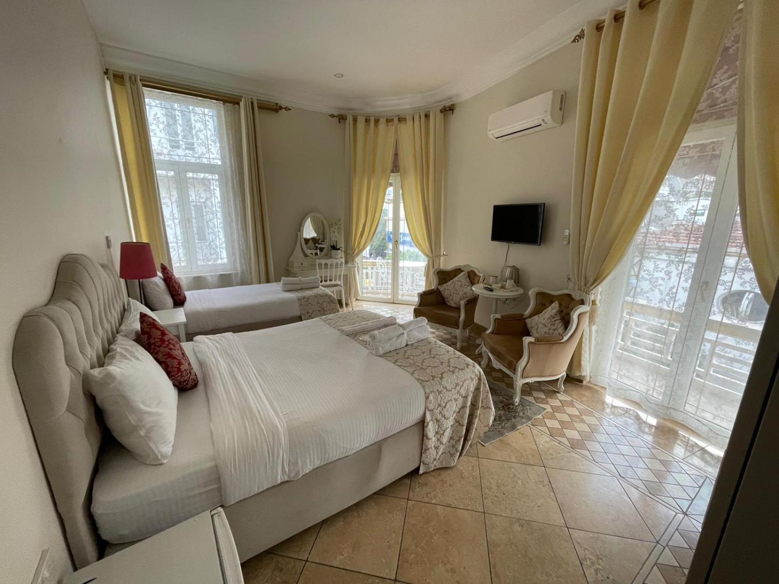 Lord'S Residence Boutique Hotel Kyrenia  Exterior foto